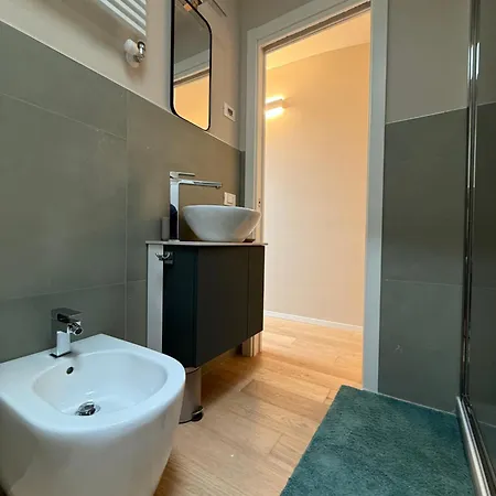 Loft 83 * Bolonia